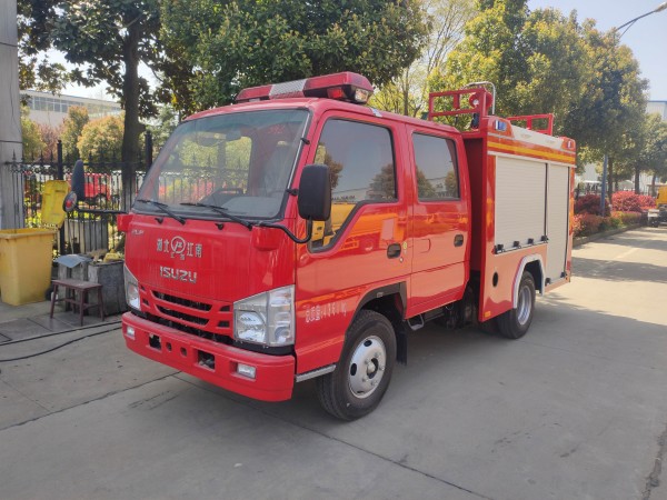 五十鈴藍(lán)牌水罐消防車(chē)